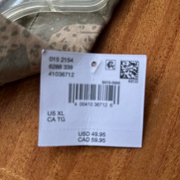 American Eagle Stretch Printed Button-Up Poolside Shirt - Picture 9 of 9